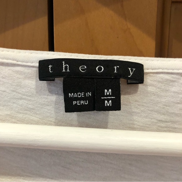 Theory white crewneck 3/4 sleeve - Picture 2 of 3